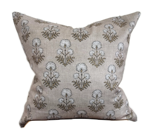Elevate your home decor with Iris! This 20x20 white floral block print pillow cover adds style to any living space. Intricate details on high-quality cotton fabric bring elegance and charm to your room. Handmade and versatile, this pillow cover is a must-have.
20"x20"
machine wash/line dry
cotton
