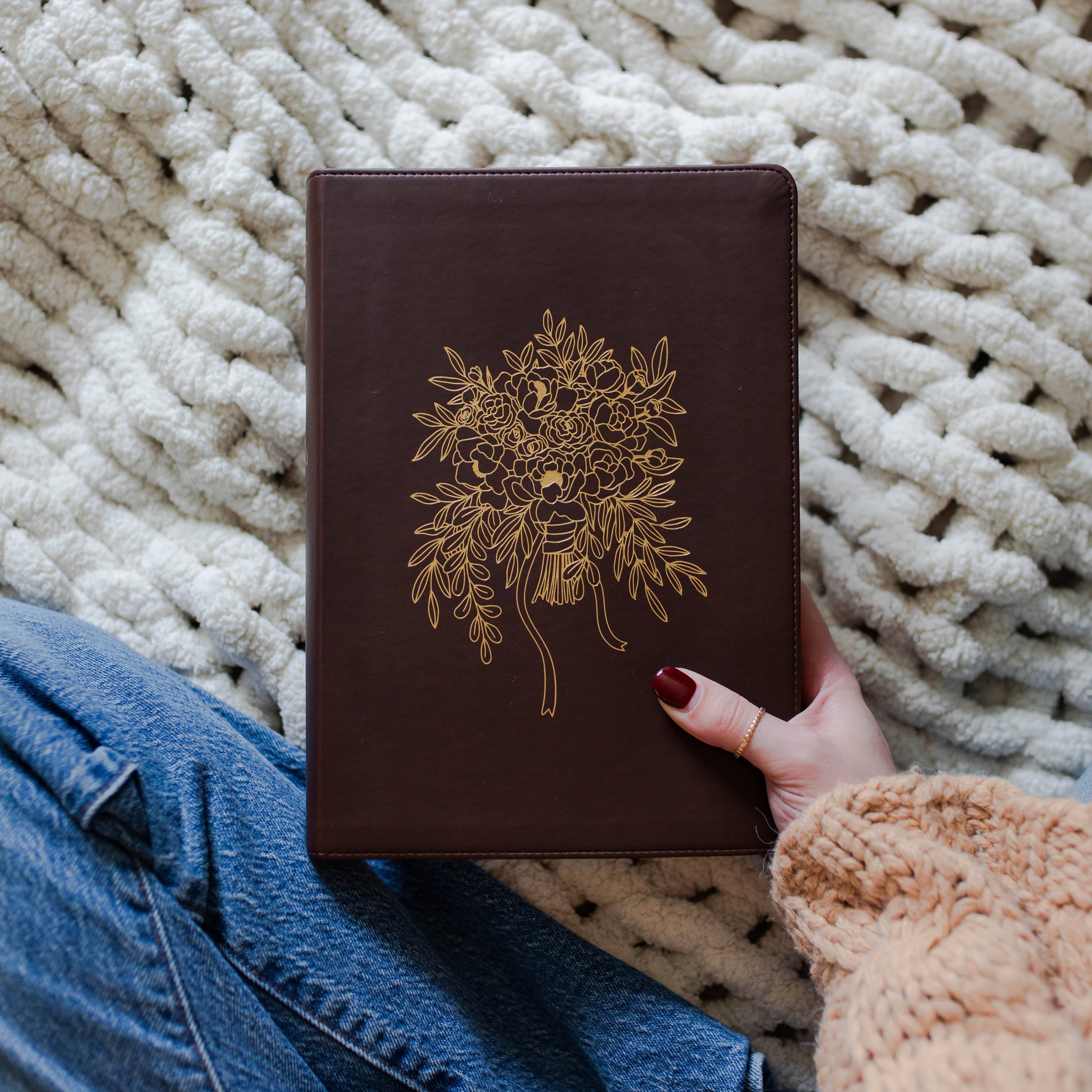 ESV Wide Margin Reference Bible – Note-Taking Edition with Cross-References