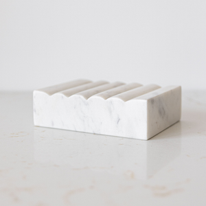 White Marble Scallop Soap Dish – Elegant Bathroom & Kitchen Accent