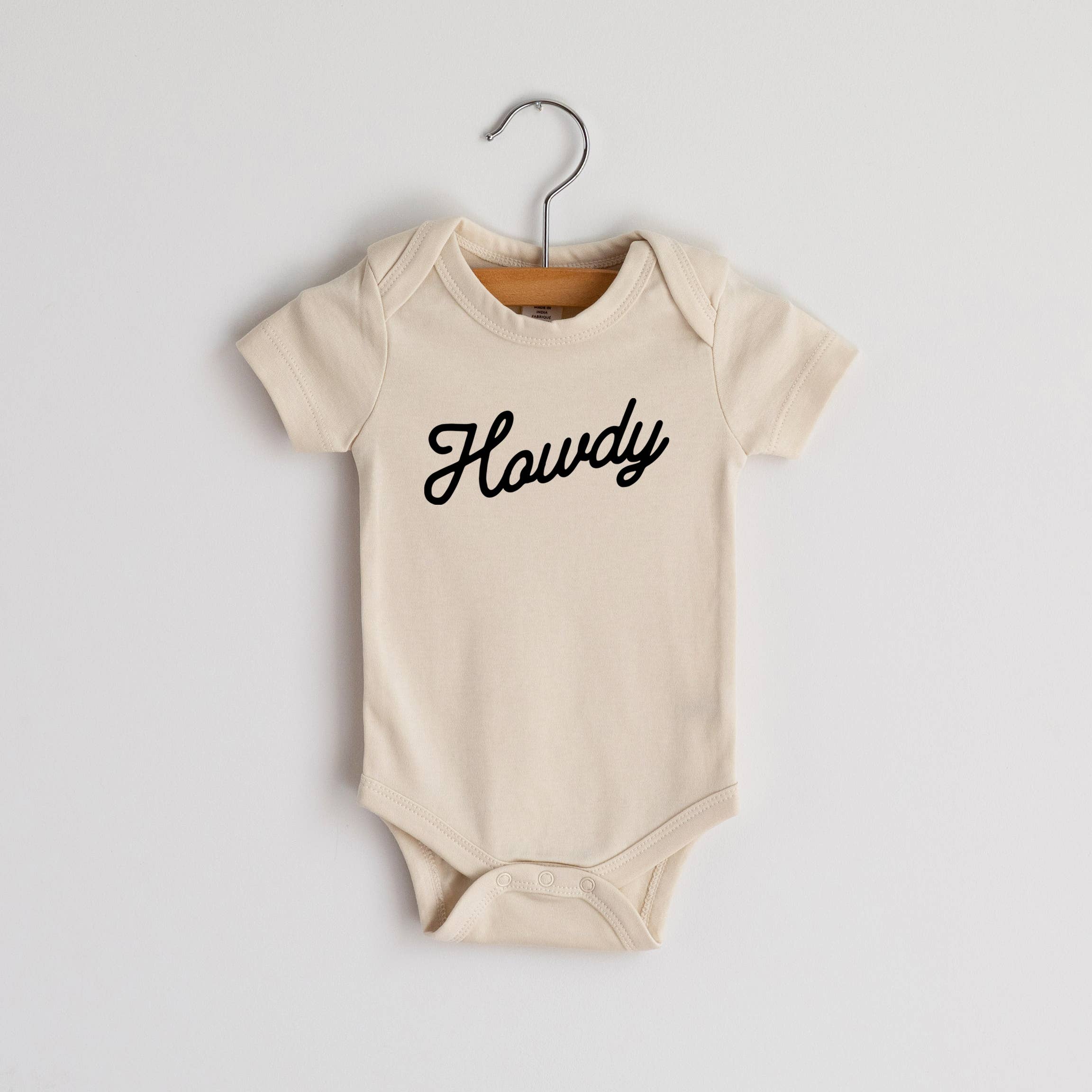Howdy – Organic Cotton Baby Onesie in Cream (0–3 Months & 3–6 Months)
